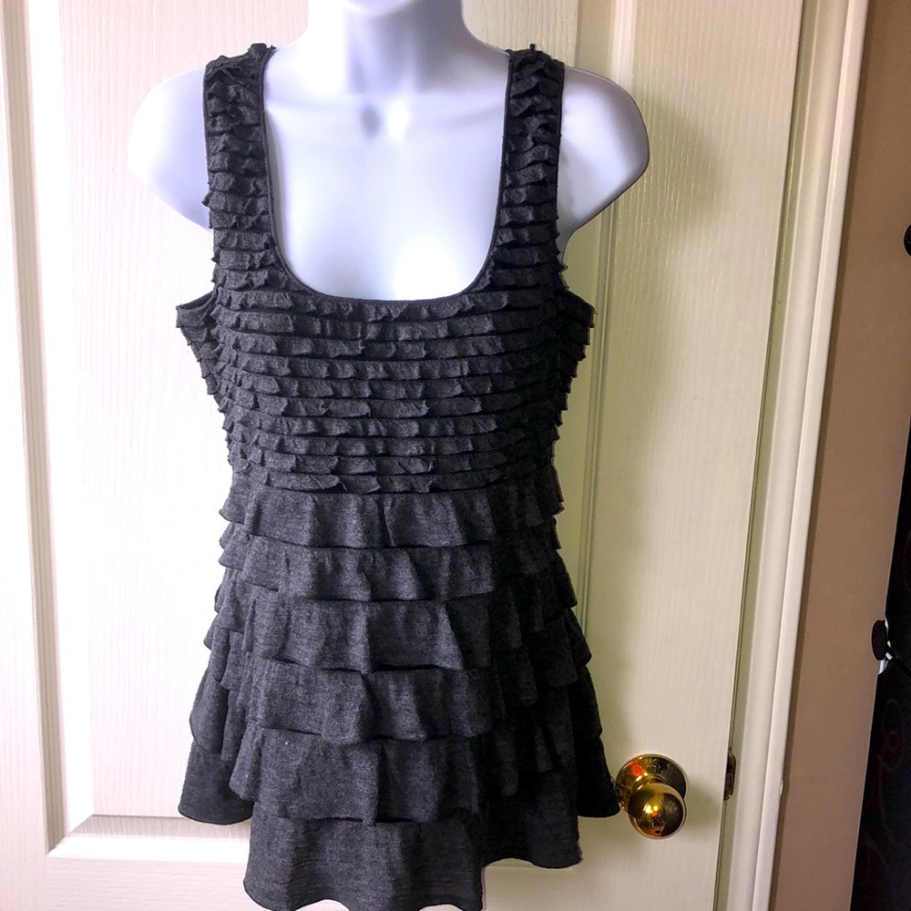 Super flattering Max Studio Top. Size Medium